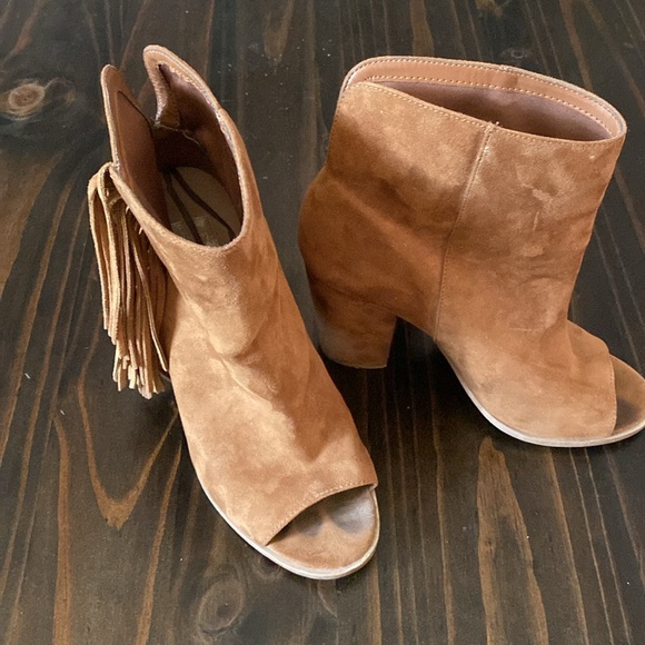 DV by Dolce Vita Peep Toe Fringe Booties - Picture 7 of 8